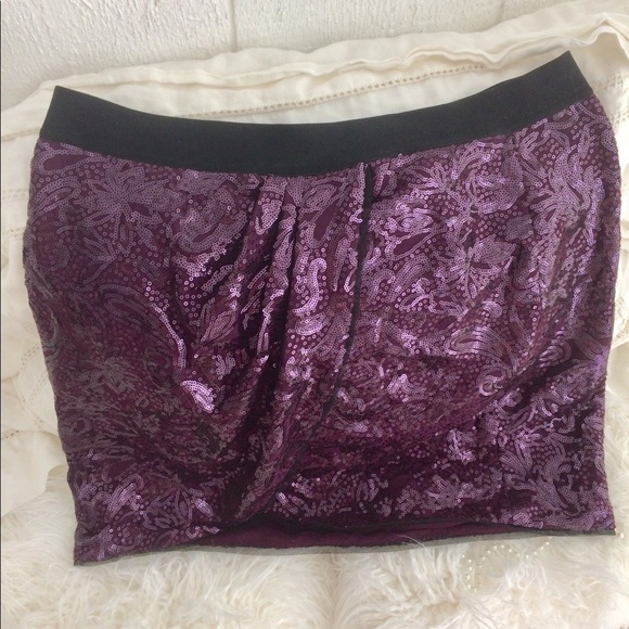 Stylin’- NWT Gorgeous purple sparkly skirt! - Picture 2 of 5